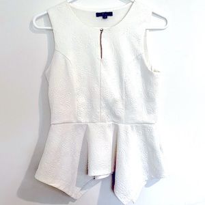 Monteau Peplum White Keyhole Top Medium